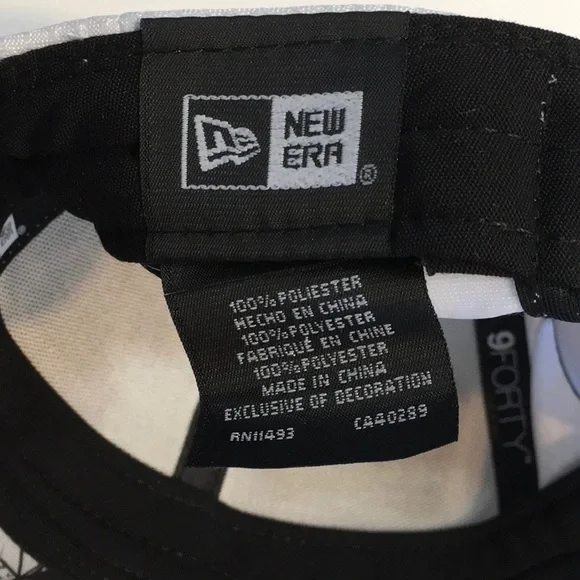 NFL New England Patriots ‘Super Bowl Champions’ New Era SnapBack Hat. - Picture 6 of 6